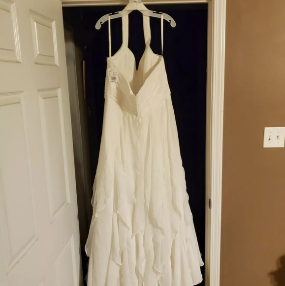 Wedding Gown - Picture 10 of 10
